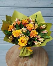 Букет цветов из:  Альстромерии и Розы в Приобье