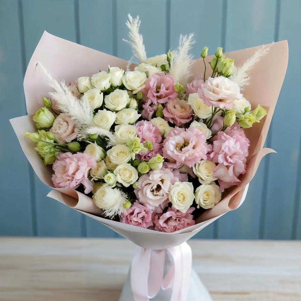 Букет цветов из: Альстромерии и Розы в Приобье