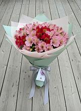 Букет цветов из:  Альстромерии #REPLACE_PRED# Приобье