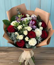 Букет цветов из:  Розы и Альстромерии в Приобье