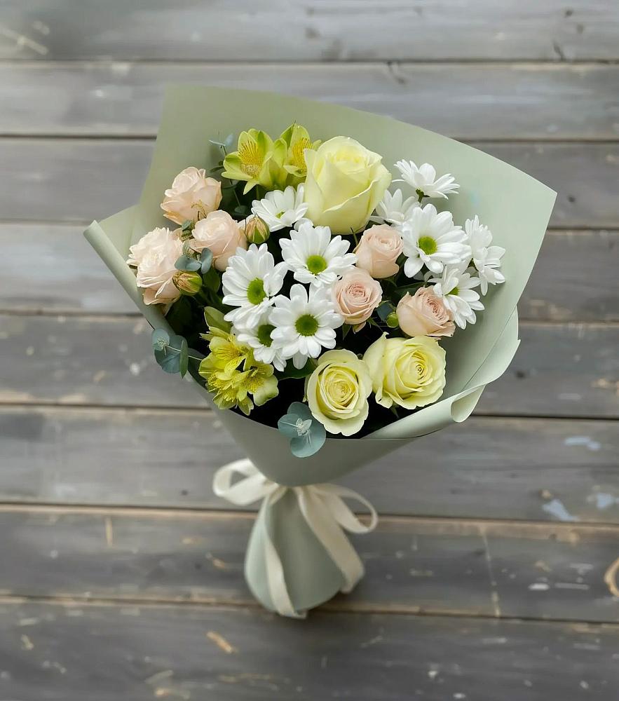 Букет цветов из: Альстромерии, Розы и Хризантемы в Приобье