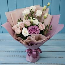 Букет цветов из:  Розы и Лизиантусы в Приобье