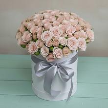 Цветочная композиция из Розы в шляпной коробке в Приобье