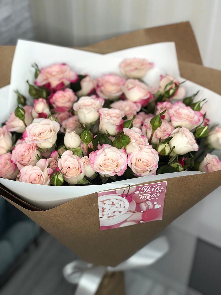 Букет цветов из: Розы в Приобье