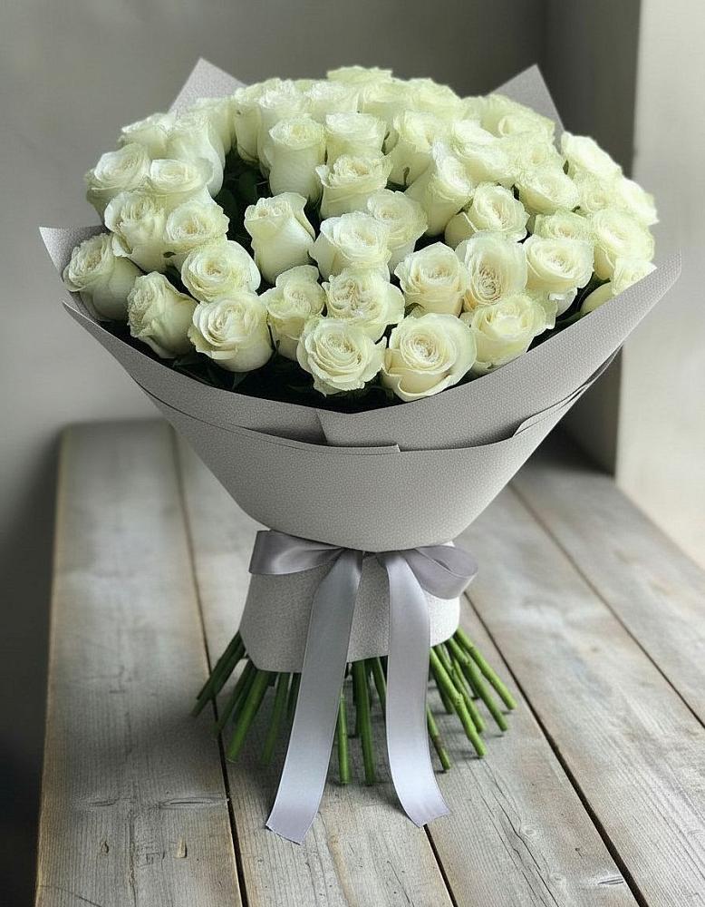 Букет 35 Белых роз в Приобье