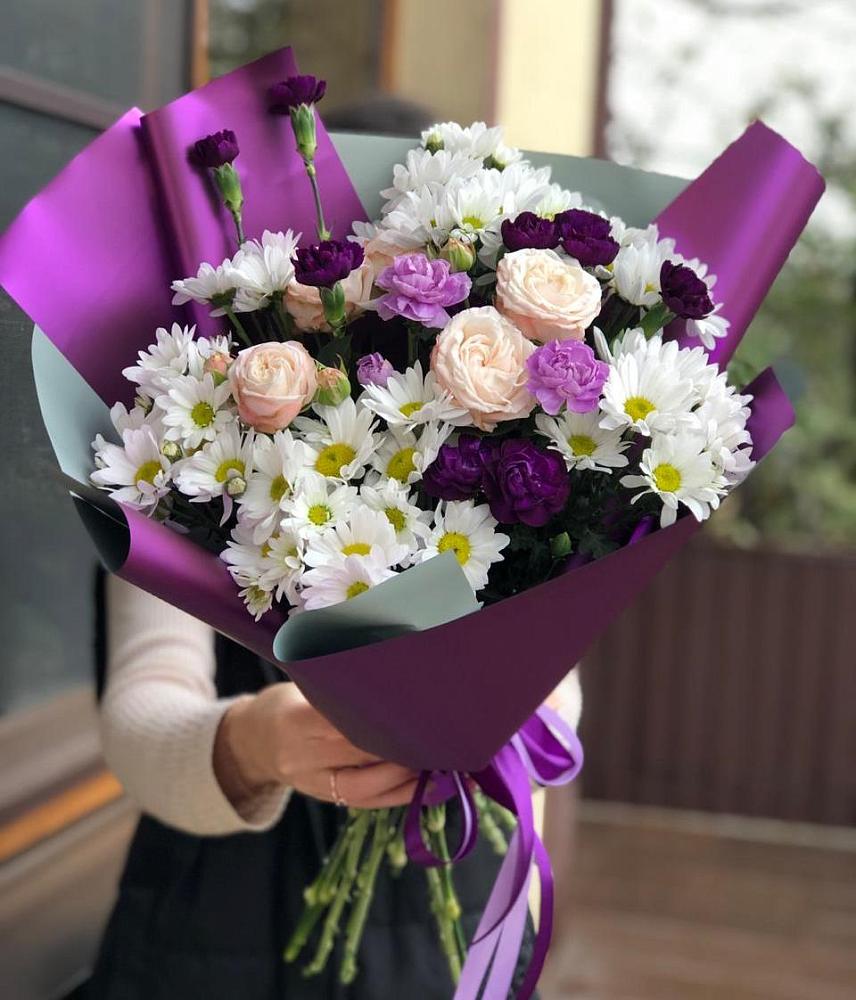 Букет цветов из: Хризантемы, Гвоздики и Розы в Приобье