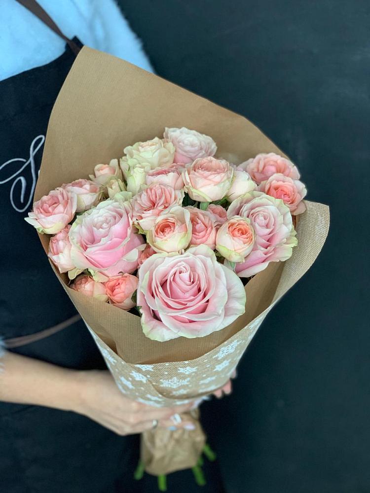 Букет цветов из: Хризантемы и Розы в Приобье