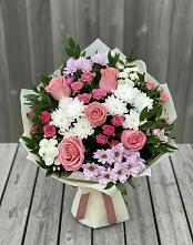 Букет цветов из:  Альстромерии, Гвоздики, Розы и Хризантемы в Приобье