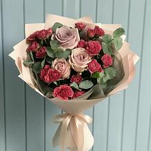 Букет цветов из:  Гвоздики и Розы в Приобье