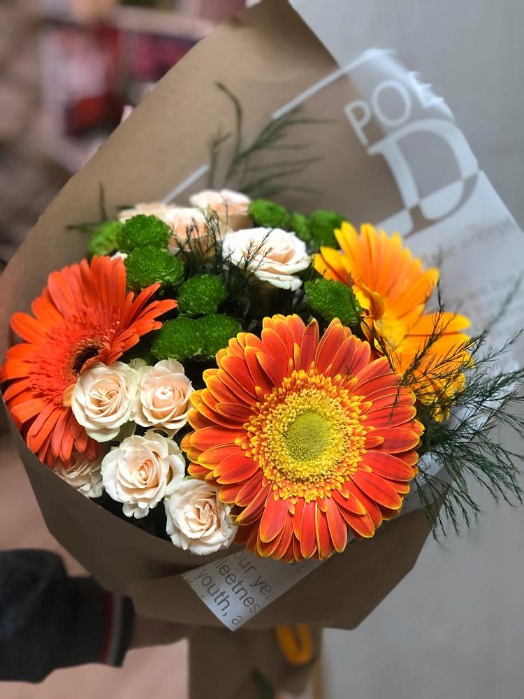 Букет цветов из: Герберы, Хризантемы и Розы в Приобье
