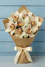 Букет цветов из:  Орхидеи и Розы в Приобье